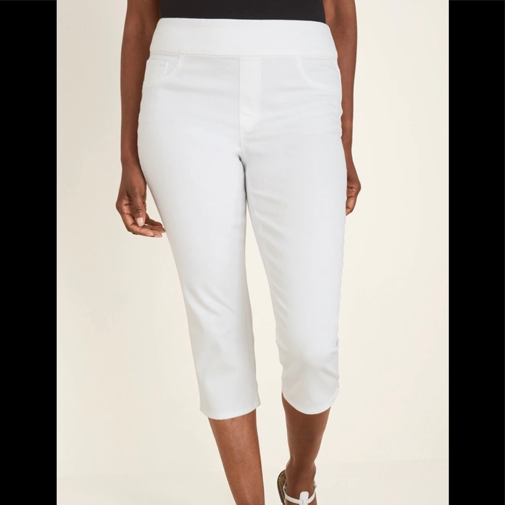 Chico’s Pedal Pusher pull-on crops